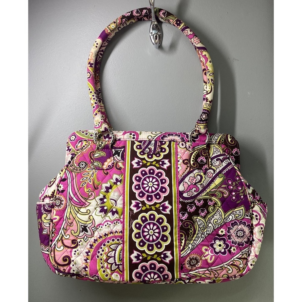 Vera Bradley Womens Handbag Quiltedโ Very Berry Paisley Purse Pinks EUC 10x14x4"
